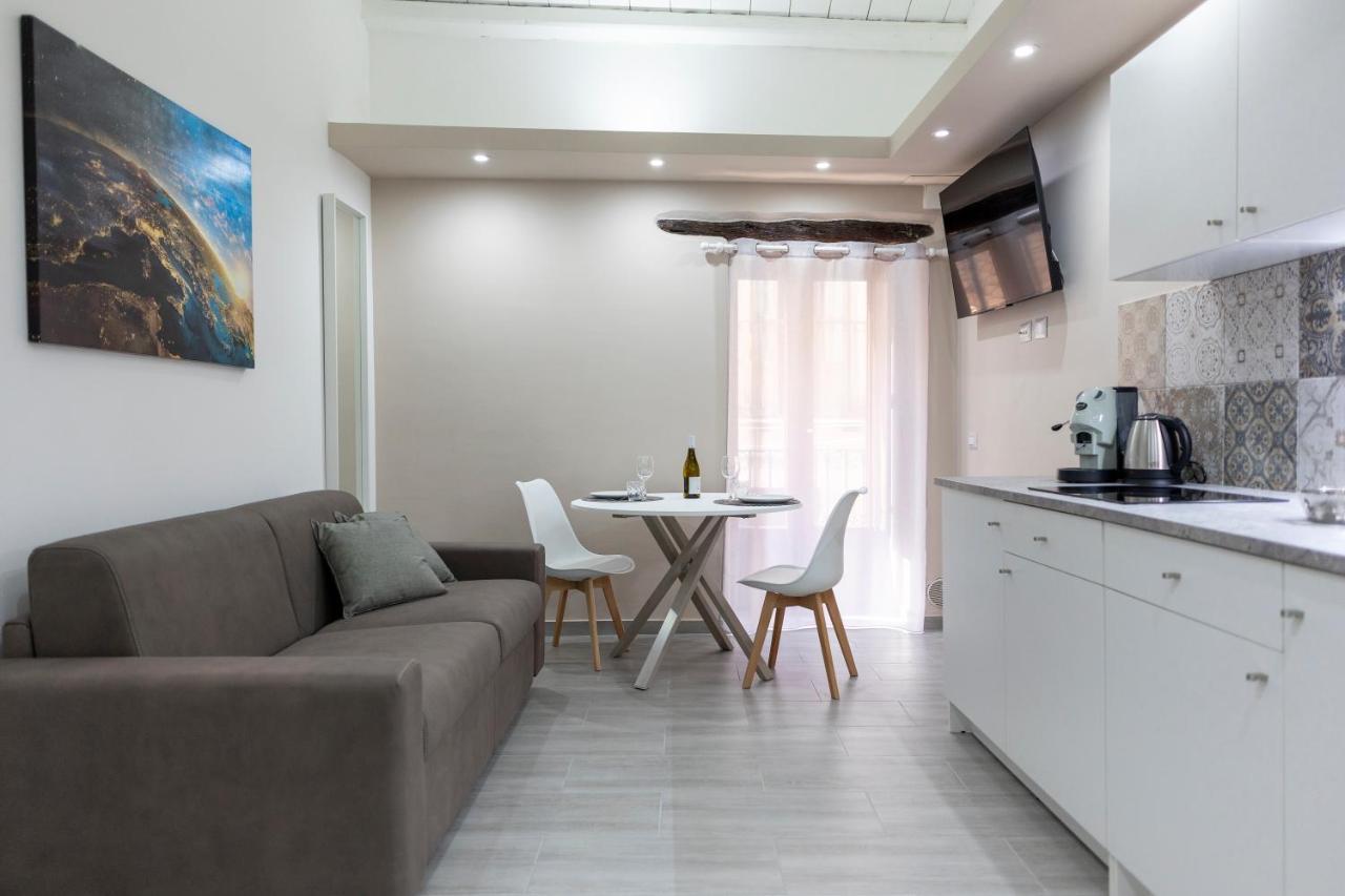 Aurora House Loft Apartment เชฟาลู ภายนอก รูปภาพ