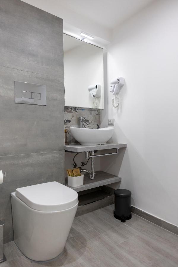 Aurora House Loft Apartment เชฟาลู ภายนอก รูปภาพ